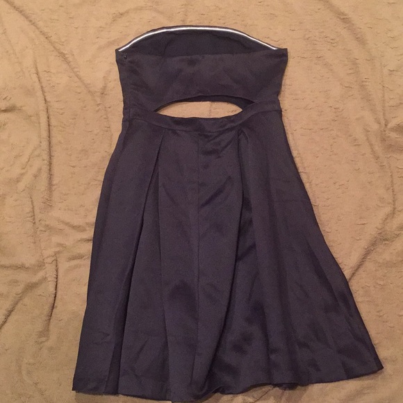 Tobi dress - Picture 3 of 4